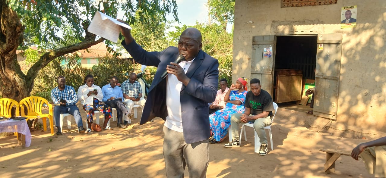 Mayor of Kagadi Town Council addressing residents at a community meeting